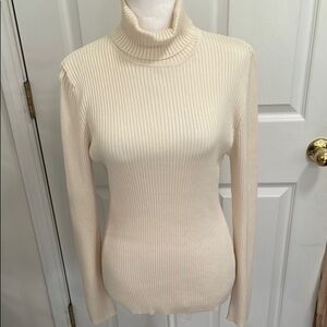 CHICO’S MOCK TURTLE NECK NWOT SIZE 2 LARGE